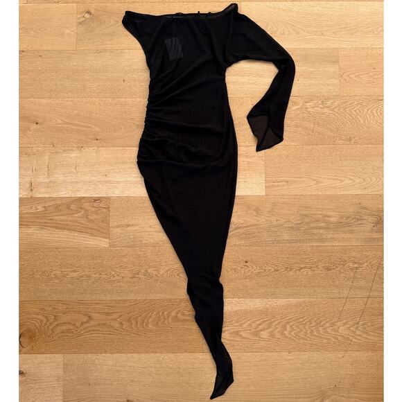 H:ours - Rei Semi Sheer Asymmetrical One Sleeve Midi Dress in Black - Picture 1 of 6